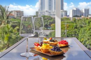 Lux 3BR City-View Retreat in Hollywood, 5th Floor