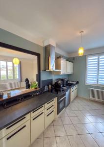 Maisons de vacances Maison Cosy avec Jardin et Cheminee sur Vichy : photos des chambres