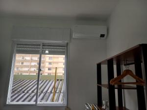 MELHOR LOCALIZAÇÃO DE SANTOS, LOFT, 200 MTS da PRAIA, WI-FI, AR CONDICIONADO