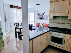 2 bedroom apartment with a pool