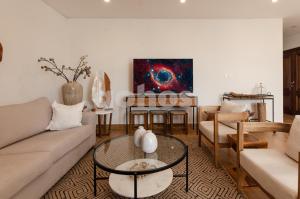 Stylish apt blocks away from Shopping Mcal Lopez