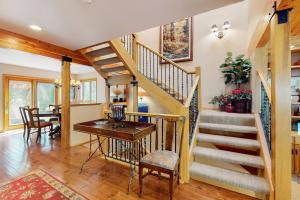 Mountain Golf Getaway