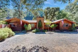 Log Cabin on the River - Hawkins Bar