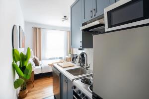 74-3C New Studio in Prime UWS - GYM In Building