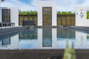 Blue Oasis and Pool Club at Mahogany Bay