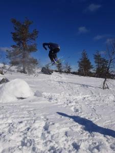 Grooppi, Live in style in the middle of Lapland Ylläs, Äkäslompolo