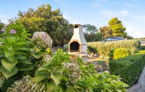 Gorgeous Apartment In Sibenik With Wifi