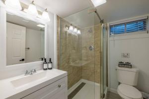 5BD - Game Room - Backyard & BBQ - 20 Mins to DEN