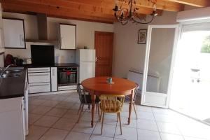Maisons de vacances Les Roses Tremieres : photos des chambres