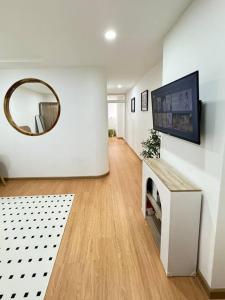 Cozy Home Central Festival near train st ation