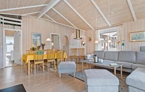 Beautiful Home In Ålbæk With Sauna