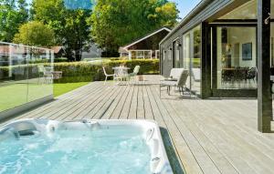 3 Bedroom Awesome Home In Juelsminde