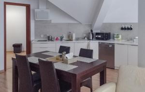 1 Bedroom Awesome Apartment In Darlowko