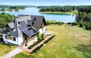 Gorgeous Apartment In Borzyszkowy - Bytów