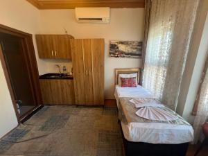 April Story Apart Hotel