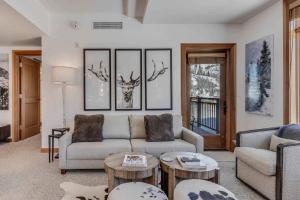Capitol Peak Lodge 3222 by Snowmass Mountain Lodging