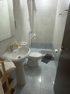 Kings Beach Park Apartment -Tombs of the Kings