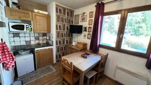 Appartements Residence Neige Et Golf - Tres beau studio - 4 pers - Centre station - residence face aux pistes MAE-1691 : photos des chambres