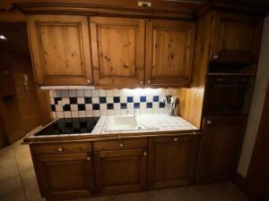 Résidence Fermes De Meribel Bat B - Appartement 2 pièces 4 personnes à Méribel Village aux pieds des pistes et accès à la piscine chauffée MAE-8991