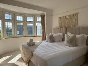 Cosy Home! Double Driveway, Near Castle & High St - Wainscot