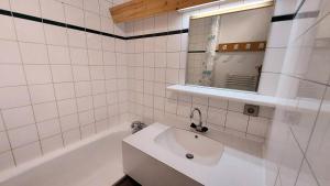 Appartements Residence Caillou G - CAILLOU 16 MAE-7051 : photos des chambres