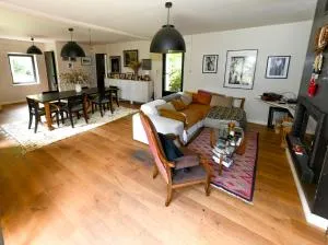 Chambre Massilly - 科马丹