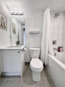 Luxury 3BR home with free parking, full kitchen in Stouffville Markham