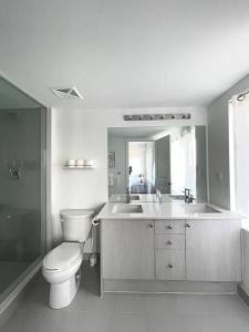 Luxury 3BR home with free parking, full kitchen in Stouffville Markham