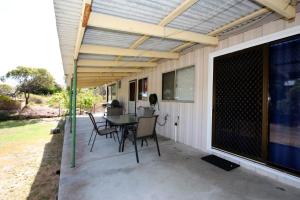 Brooklands - Budget Beach Shack Style Accomodation