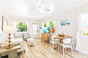Siesta Key Bungalows, the 3-Bungalow Complex