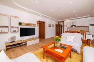 Apartment in Crikvenica 45905 