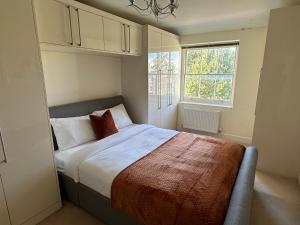 LX Russell Square Apartments