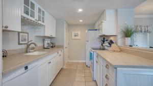 Private Balcony, Beach Getaway, Coligny