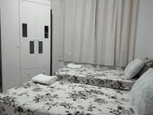 Quarto Due na Sakura House - Capivari