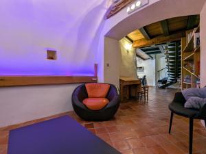 Gîte dexception avec spa, jardin paysagé et équipements haut de gamme à Blanlhac - FR-1-582-201