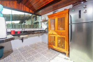 Casa em condomínio com Piscina 400m da Praia, Perfeita para Família