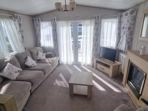 A beautiful 4 birth - 714 Unity Beach Holiday Resort Unity 2 pets stay free