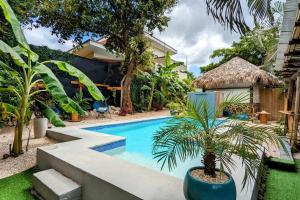 Matambú Rancho Rustic 2bd Apt with Shared Pool