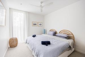 Santorini Blue Sorrento with heated spa and stunning views