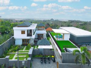 Luxurious 6 BR with Sea View, 5 mins to Savaya