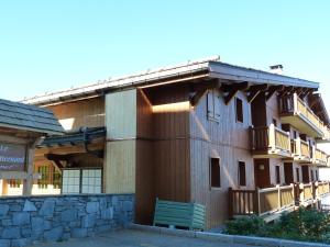 Appartement skis aux pieds 6 pers avec piscine et parking à Arc 1800 - FR-1-411-947