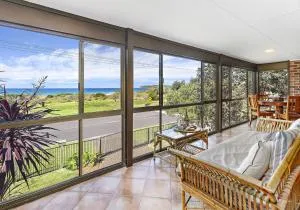 Beach House on Jones Beach - Minnamurra