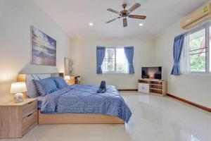 Beautiful 5 Bedroom Luxury Pool Villa in Pattaya