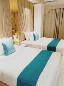 Homefort at Lush Residences Makati Unit 1137 - Aparthotels, Manila