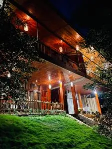 Ella Wood Cabin - إيلا