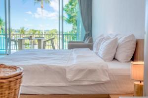 Beachfront Luxury Apartment 32