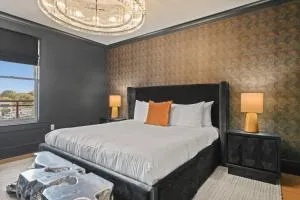 Executive Luxury Suite by Saratoga Stays - Middle Grove