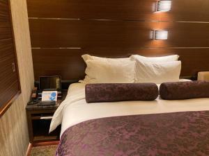 HOTEL THE GLANZ