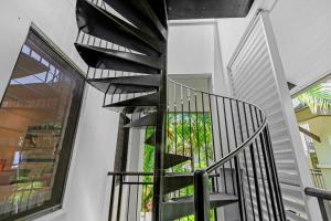 Luxury Port Douglas beachside 3 Bedroom Temple Apartment with Private roof top terrace Due to copyright we cant disclose the resort name but google Port Douglas temple and this fantastic 5 star resort will come up