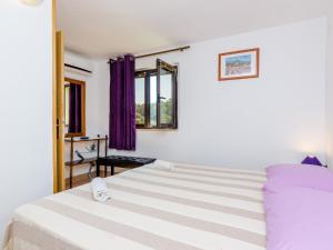 Apartments & Rooms Mihajica- Two Bedroom Apartment with Balcony and Sea View